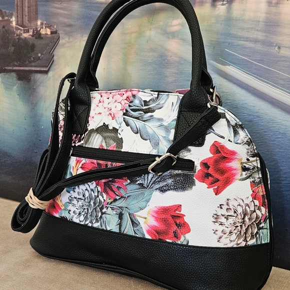 Stone Mountain USA Handbag - Picture 3 of 13